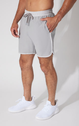 Mens Woven Run The City 7" Short