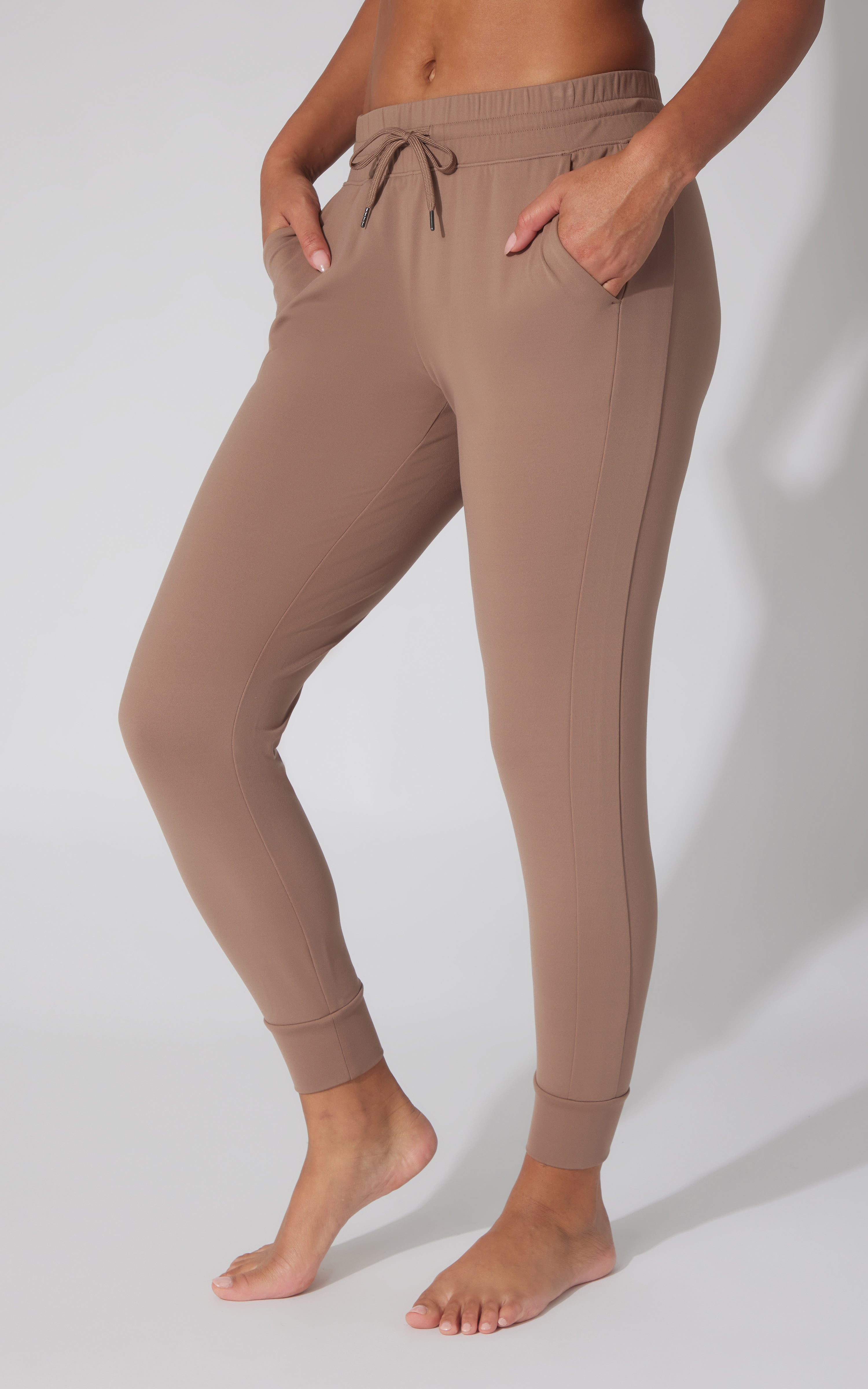 Polarlux Maya Illusion Jogger - Our Cafe Story