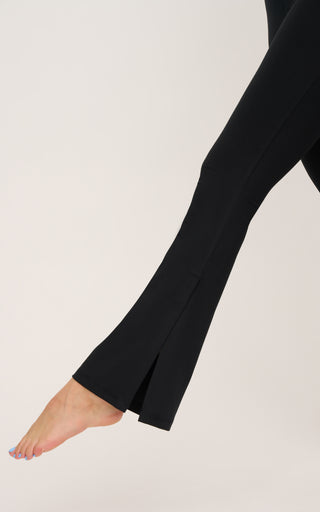 Interlock Elastic Free V-Back Flared Leg Pant