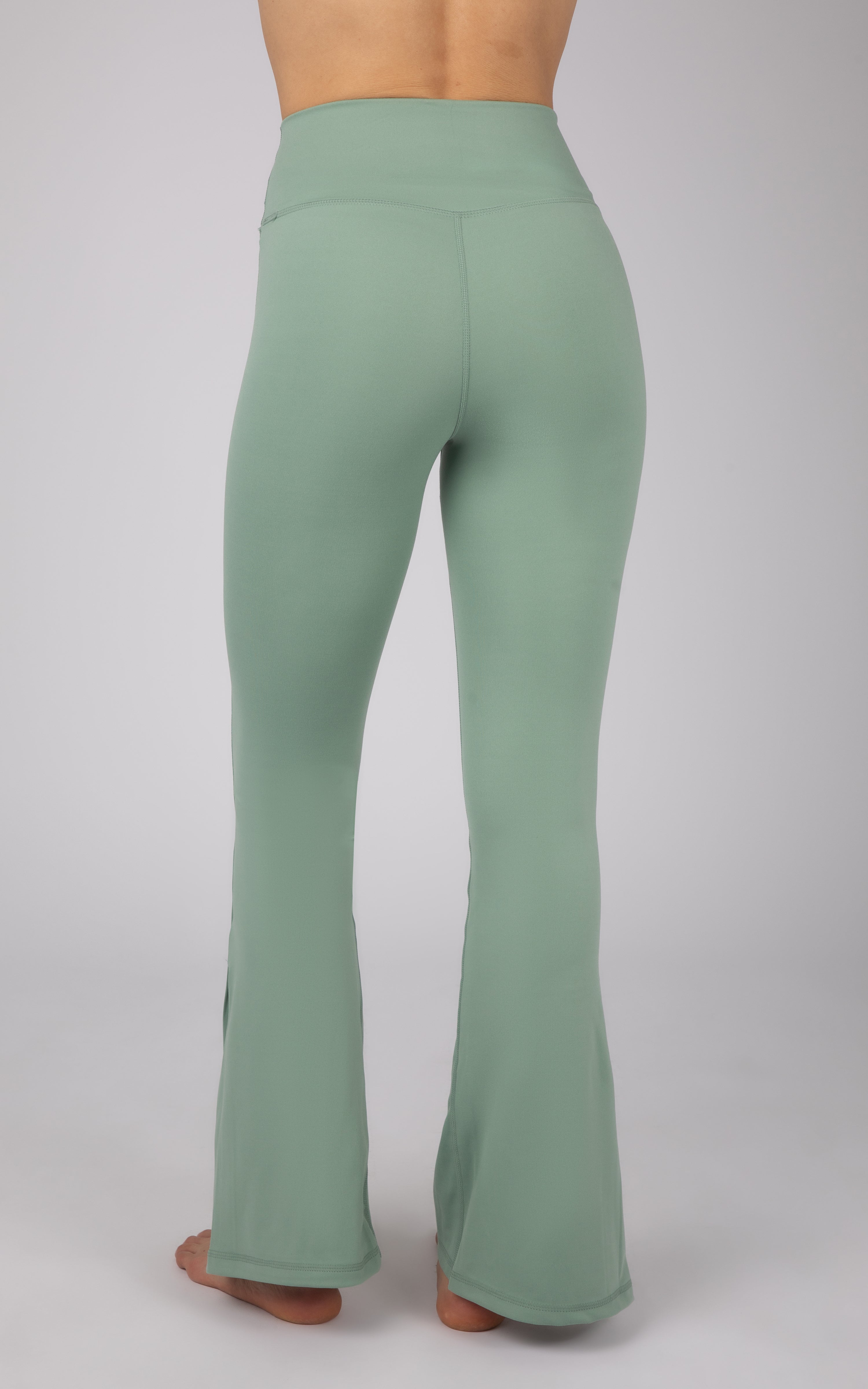 Interlock Elastic Free V-Back Flared Leg Pant