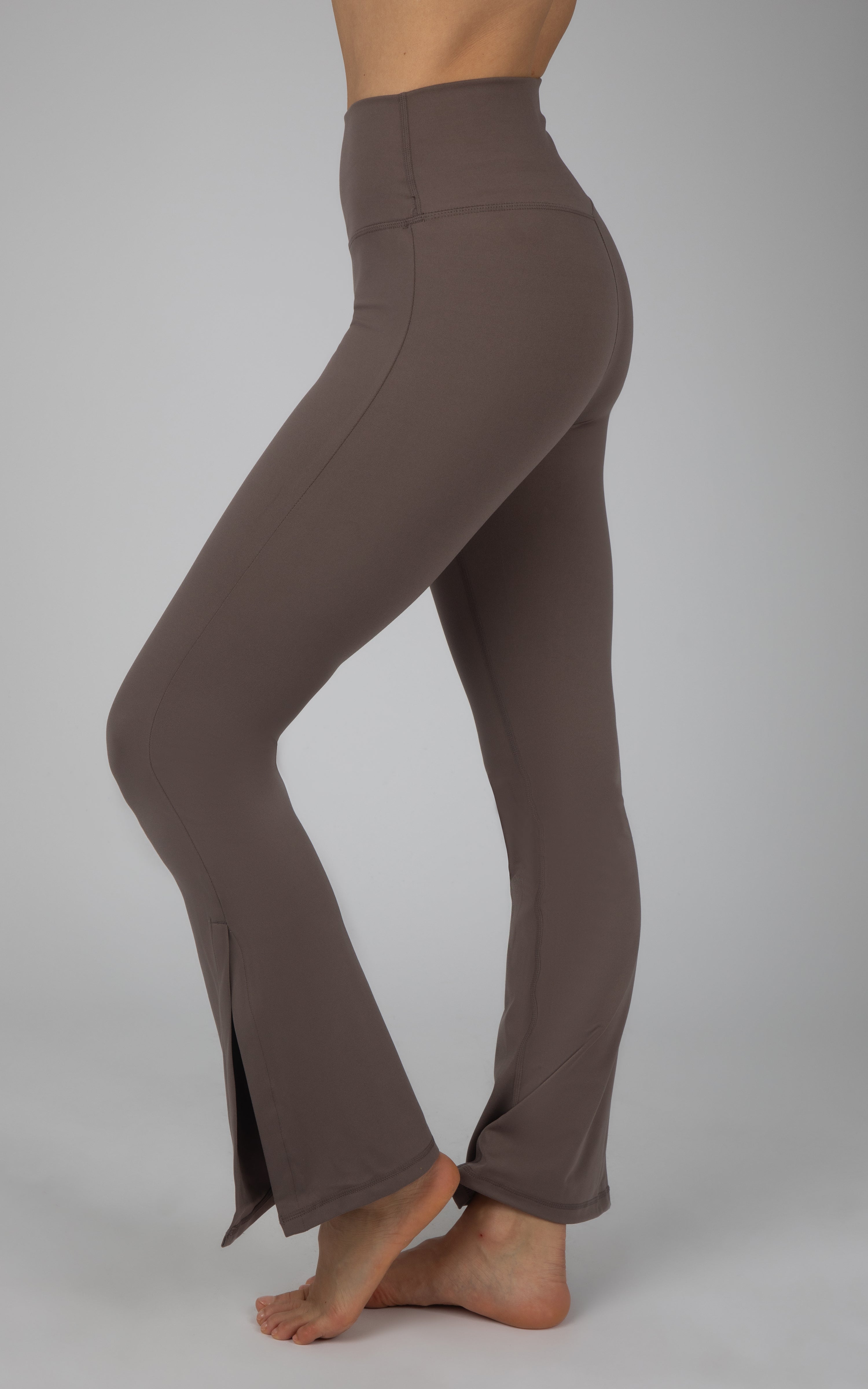 Interlock Elastic Free V-Back Flared Leg Pant