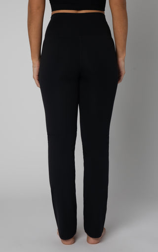 Interlock Everyday Straight Leg Pant