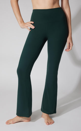 Felix Ribbed Elastic Free Waist 7/8 Flare Leg Pant