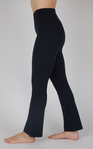 Ultra Lush Madison Elastic Free Crossover V-Back 7/8 Flared Pant