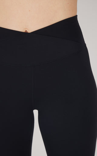 Ultra Lush Madison Elastic Free Crossover V-Back 7/8 Flared Pant