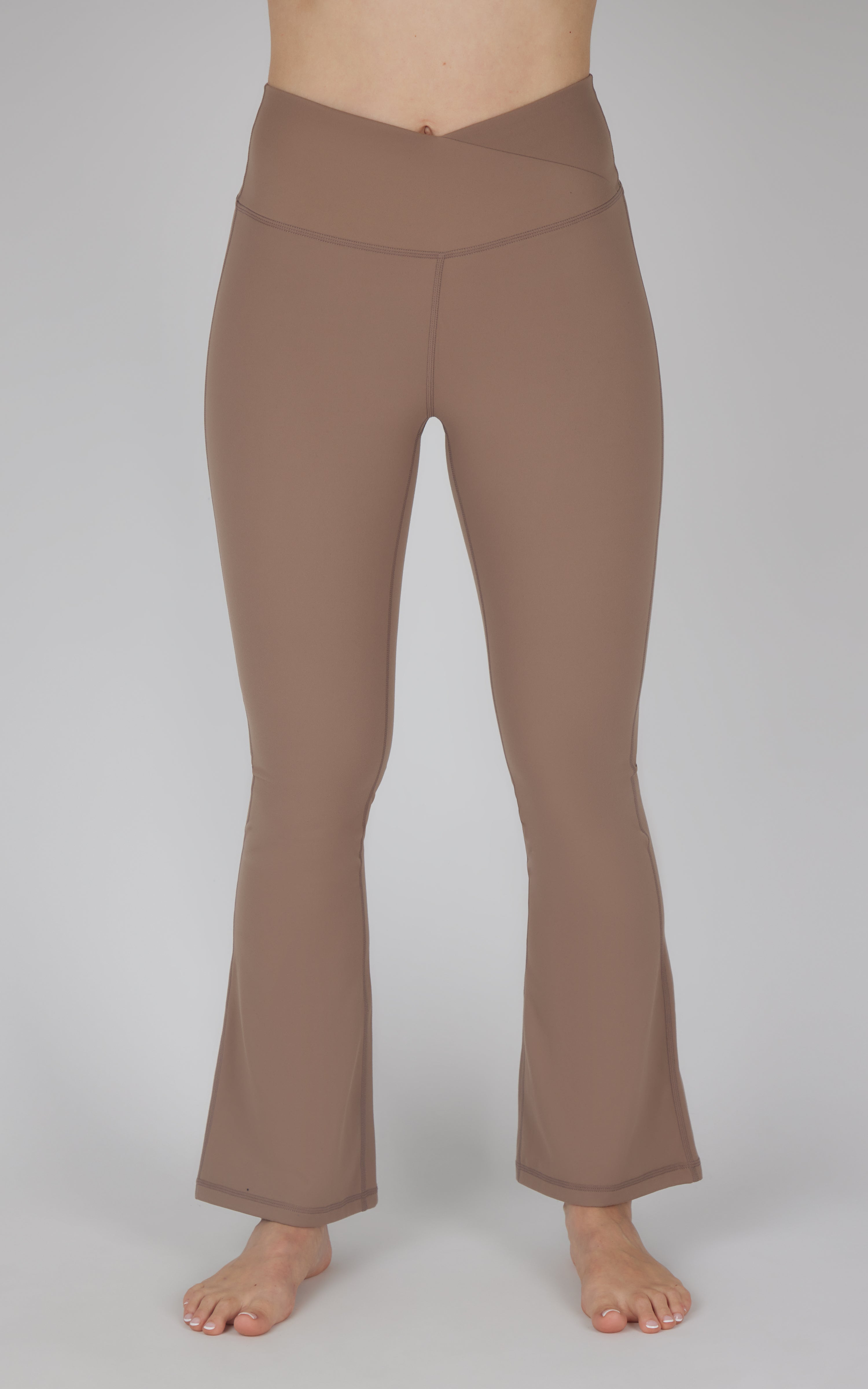 Ultra Lush Madison Elastic Free Crossover V-Back 7/8 Flared Pant