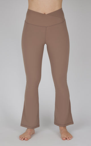 Ultra Lush Madison Elastic Free Crossover V-Back 7/8 Flared Pant