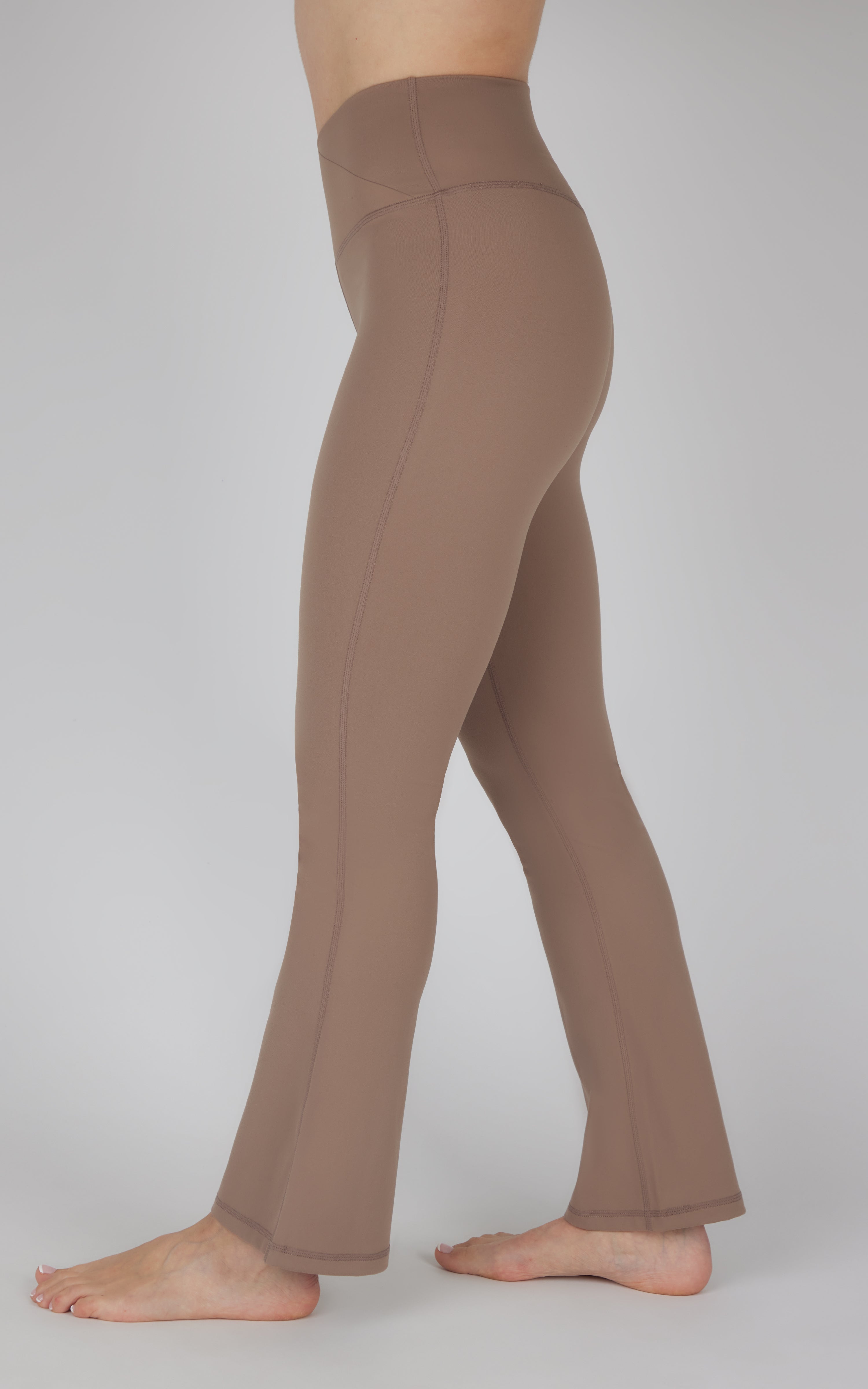 Ultra Lush Madison Elastic Free Crossover V-Back 7/8 Flared Pant