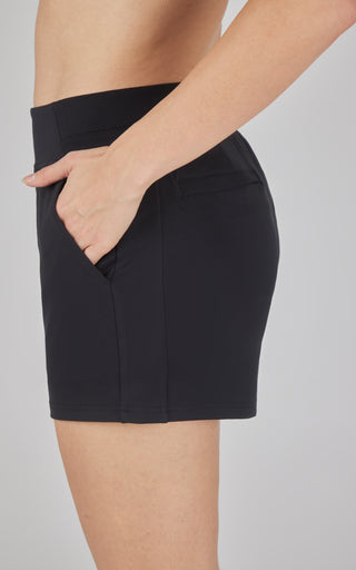 Lux Clean Front Multi Pocket 4" Short