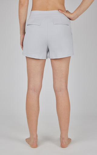 Lux Clean Front Multi Pocket 4" Short