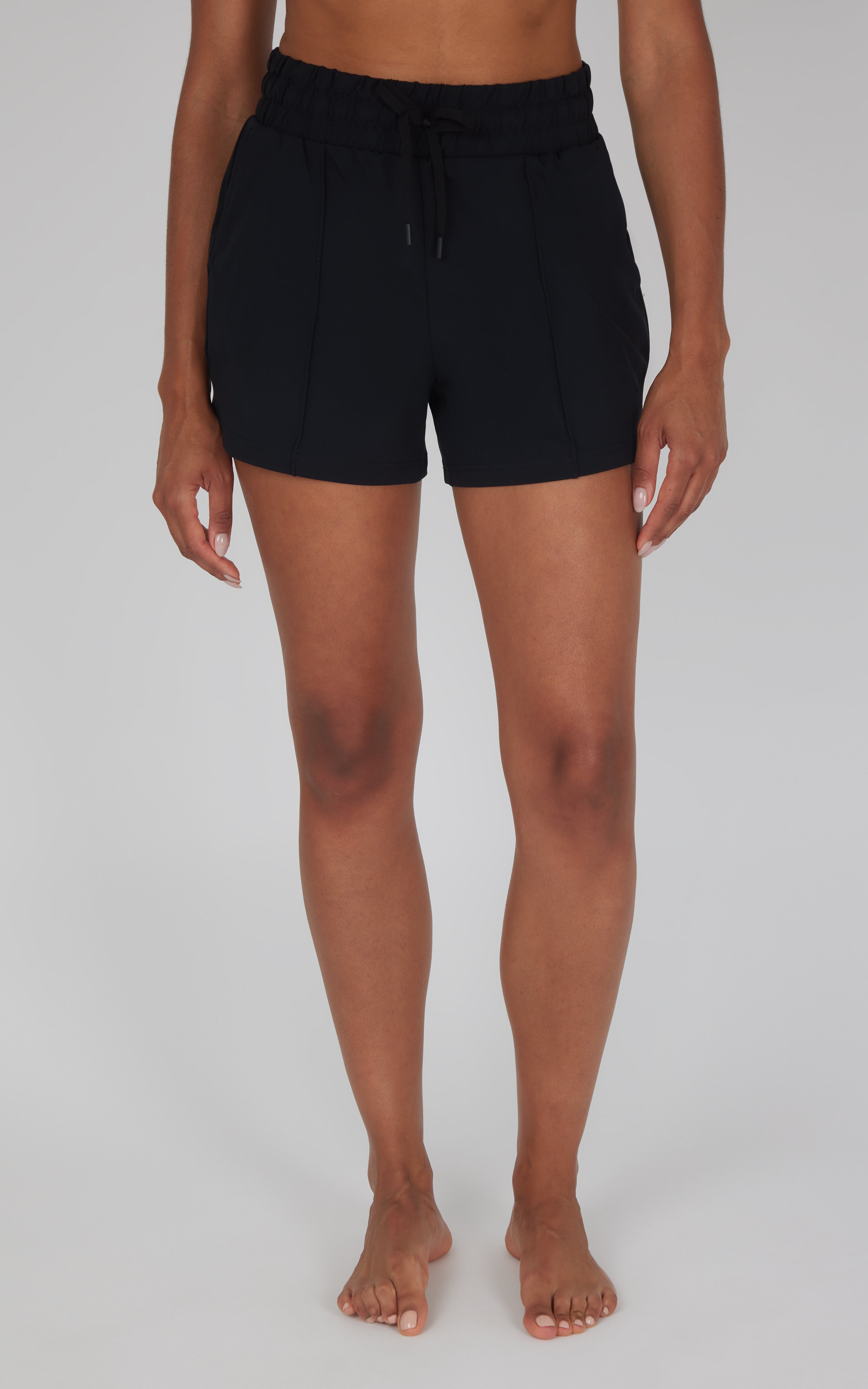 Lux City Life 4" Short - Our Cafe Story