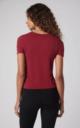 Seamless Crew Neck Patterned Short Sleeve Top