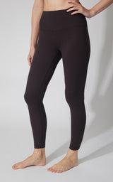 Black high-waist Wonderlink ankle leggings with a smooth, elastic-free waistband and a slim fit.