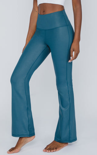Interlink Faux Leather Elastic Free High Waist V-Back Cire Flare Leg Yoga Pant
