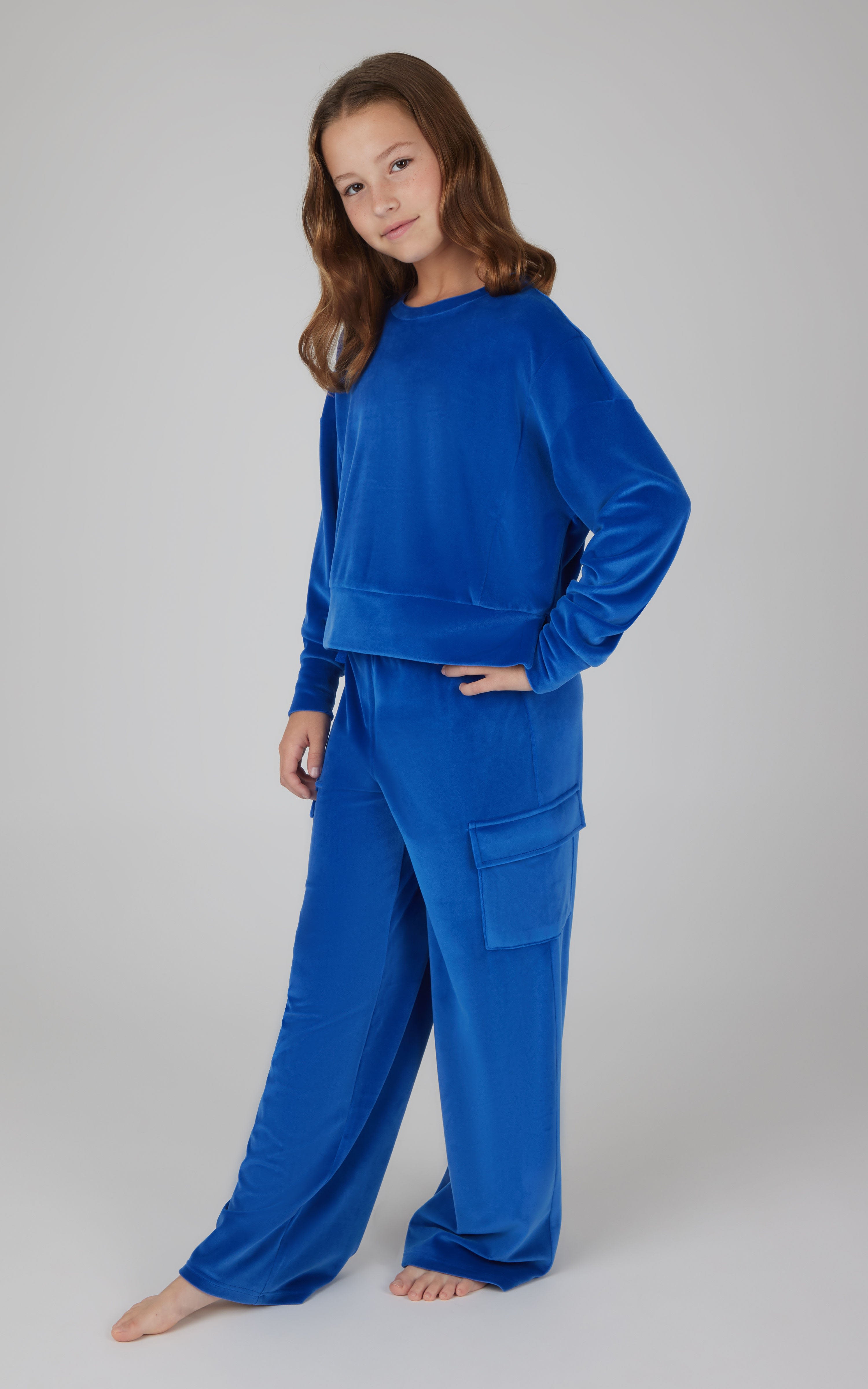 Girls Velour  Crew Pullover With Cargo Pocket Pant