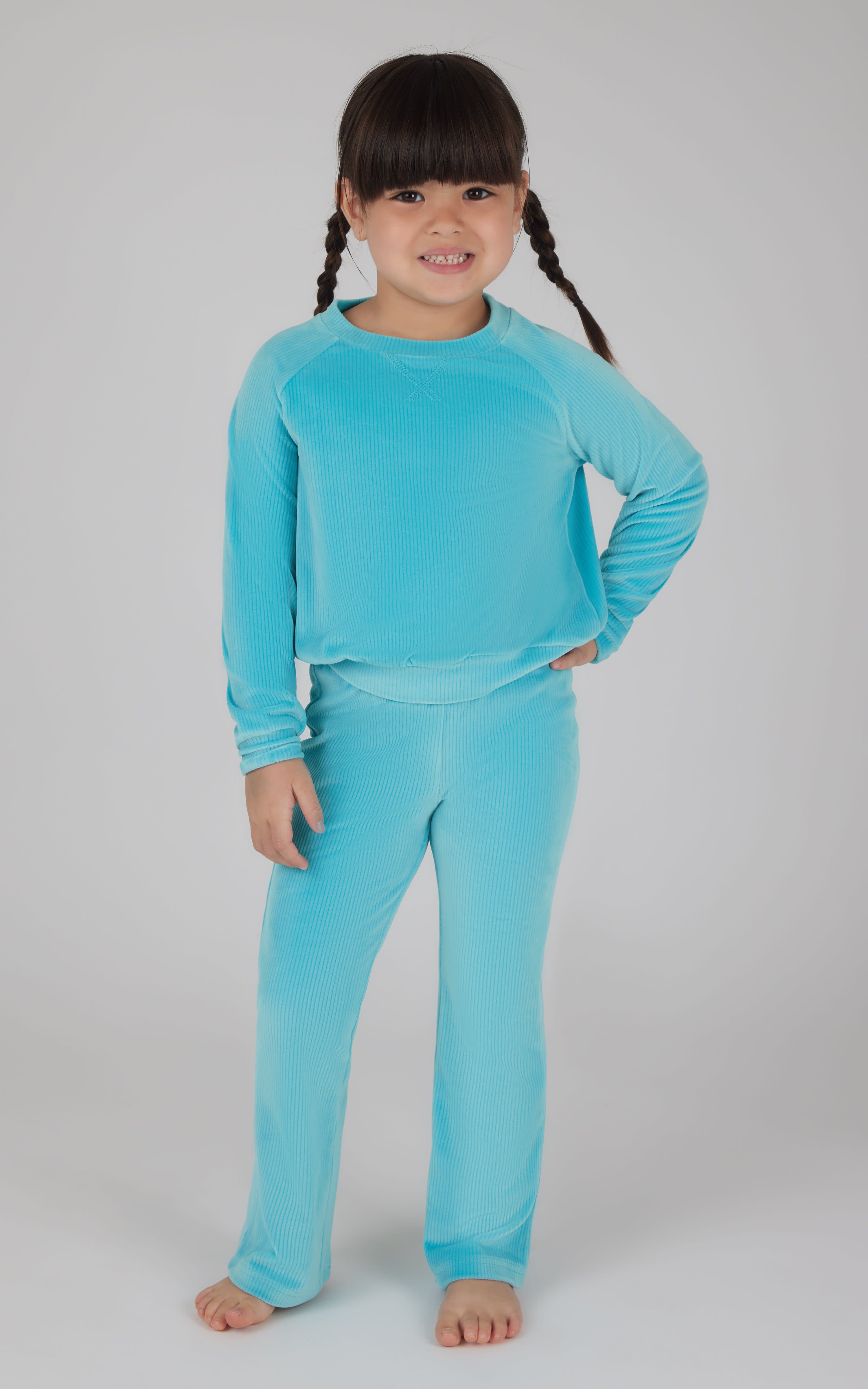 Little Girls 2 PC Ribbed Velour Top and Flare Leg Pant