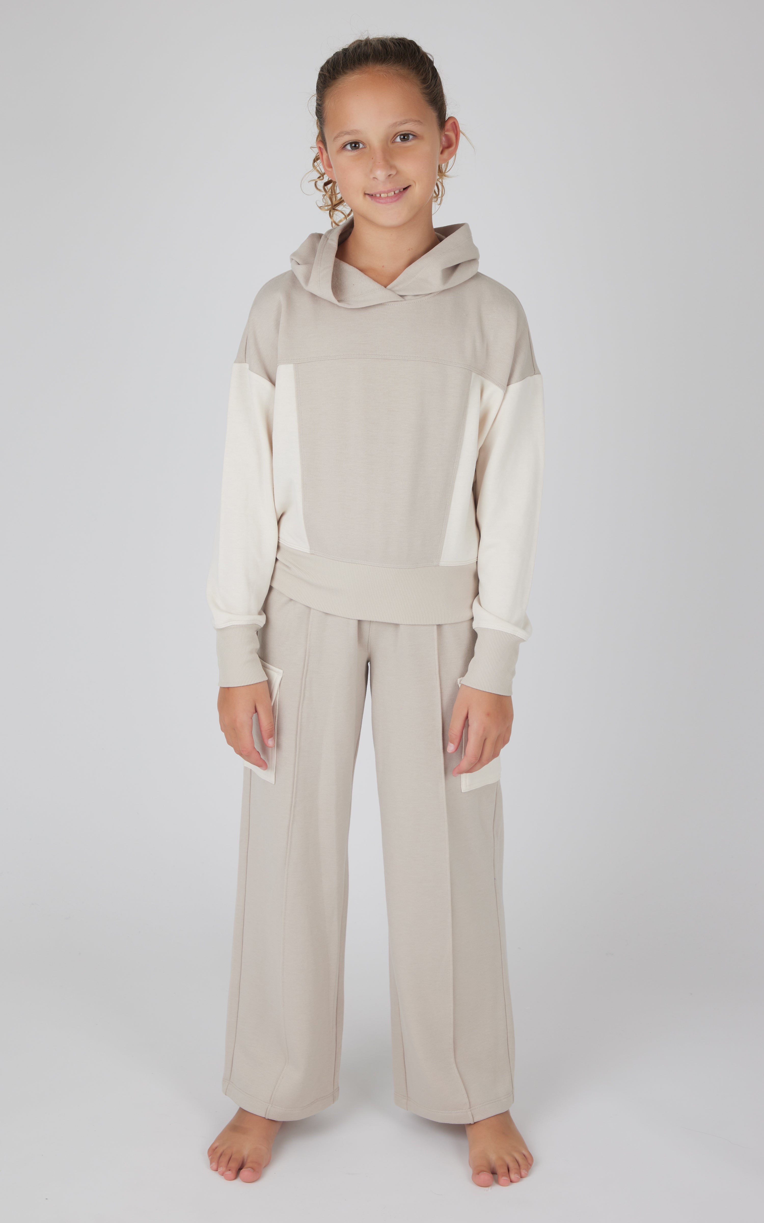 Girls 2 PC Terry Brushed Color Block Sweatshirt and Wide Leg Sweatpant