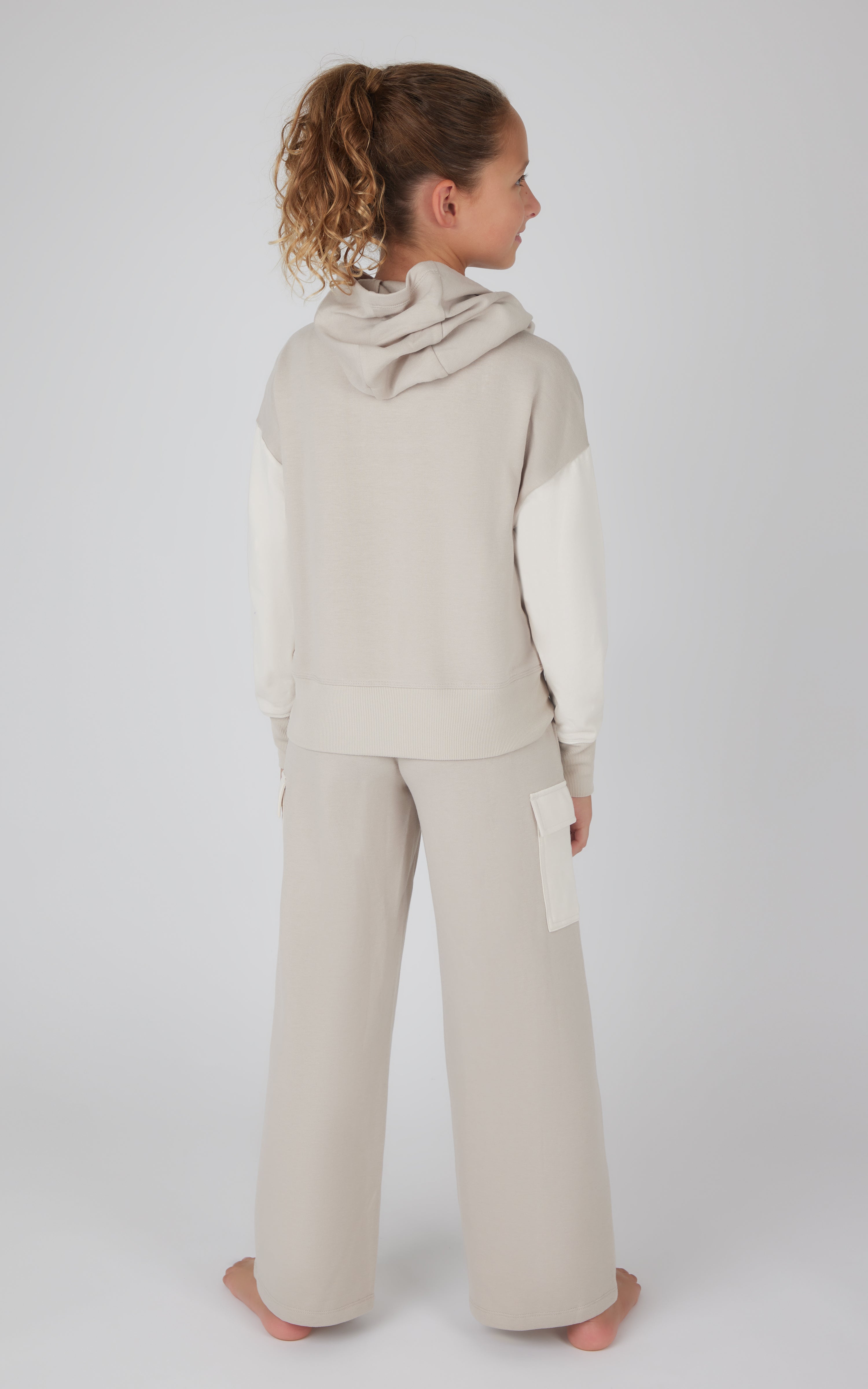 Girls 2 PC Terry Brushed Color Block Sweatshirt and Wide Leg Sweatpant
