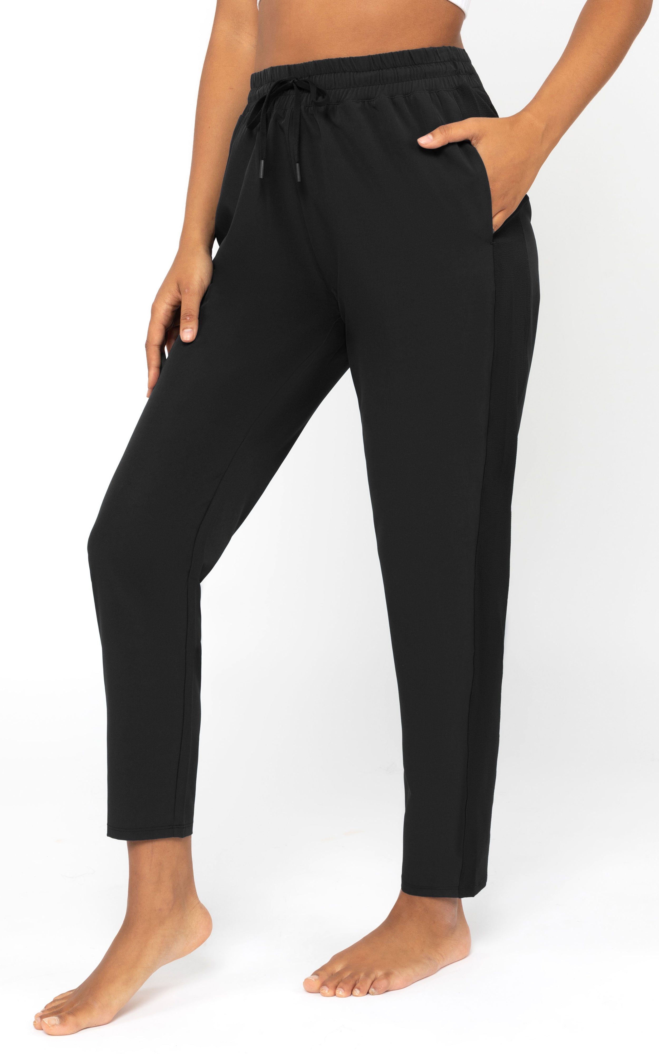 Lightstreme Front Seam Drawstring Pant with Side and Back Pockets