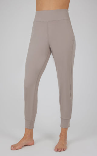 Interlock Zipper Pockets Greenwich Jogger - 90 Degree by Reflex