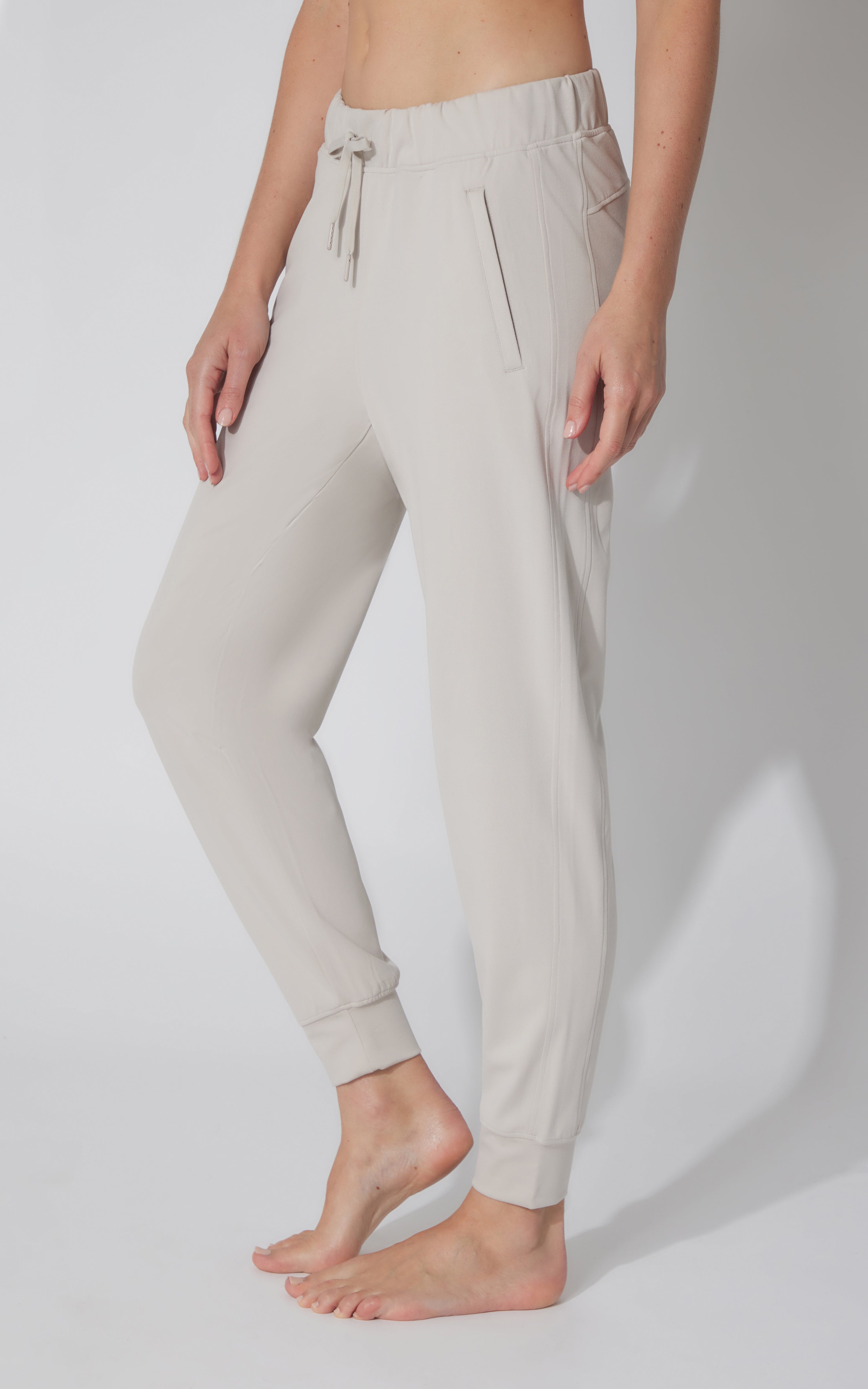Lux Avenue Side Pocket Jogger - 90 Degree by Reflex