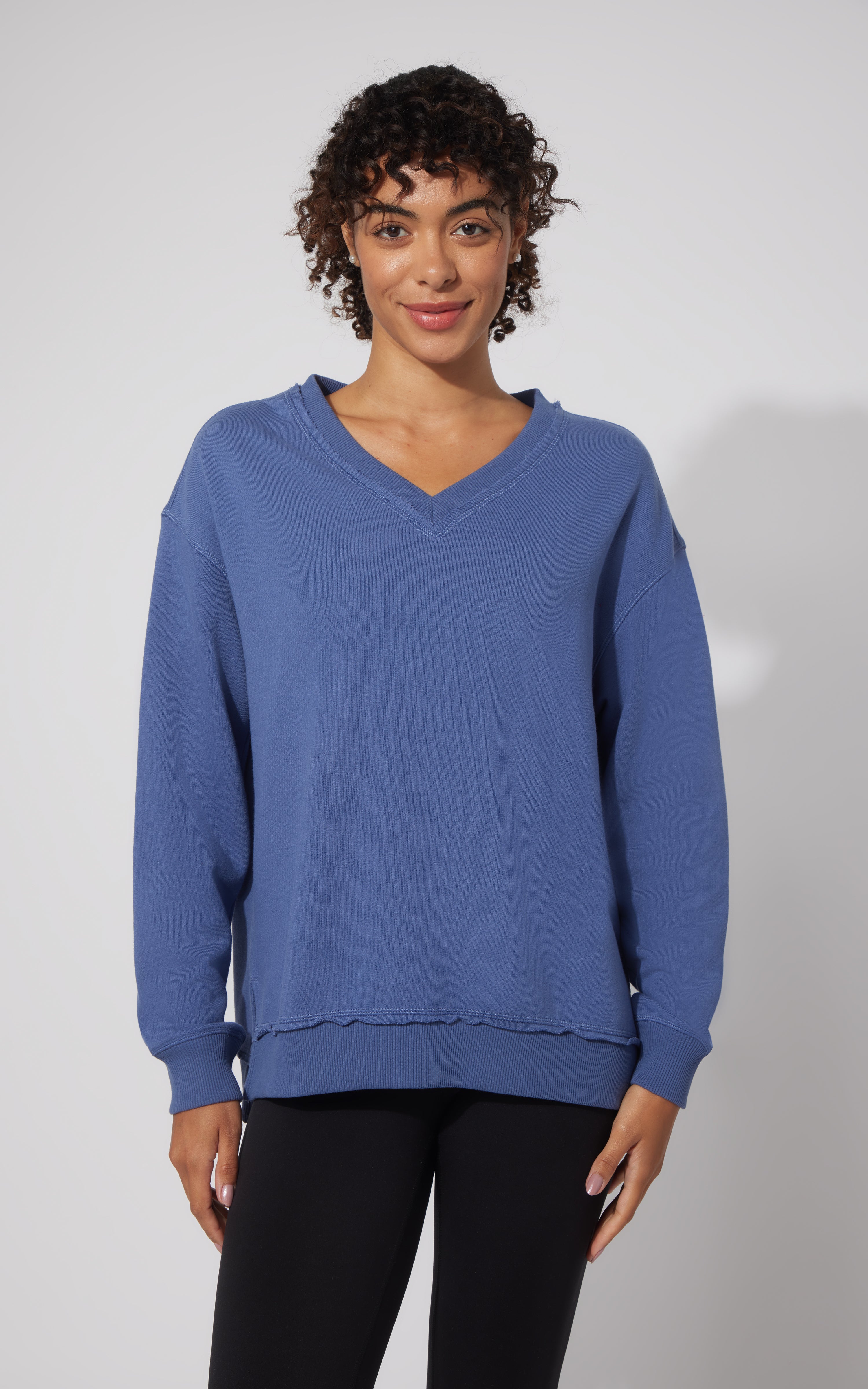 Loop Terry V-Neck Oversized Pullover