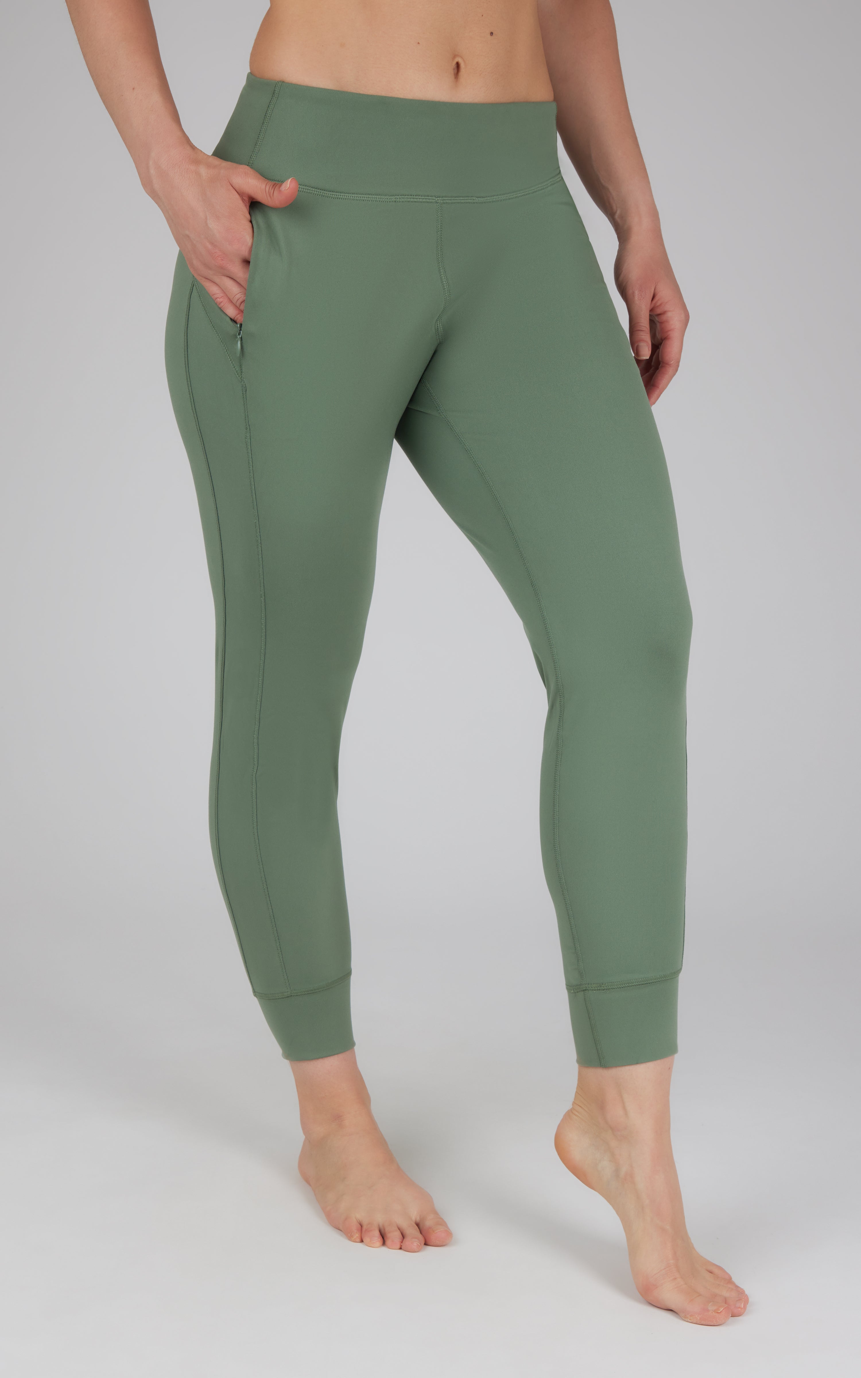 Interlock Zipper Pockets Greenwich Jogger