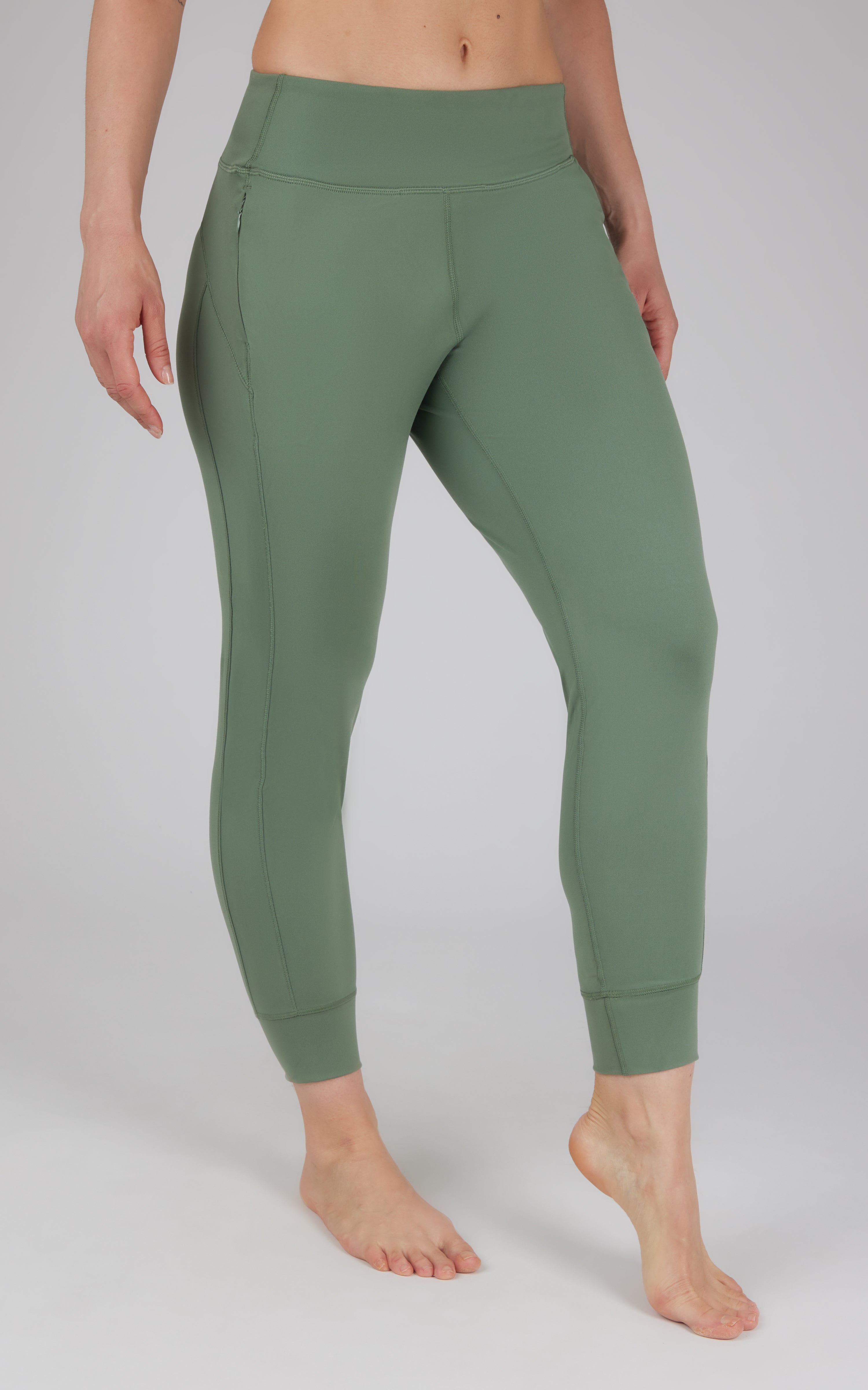 Interlock Zipper Pockets Greenwich Jogger