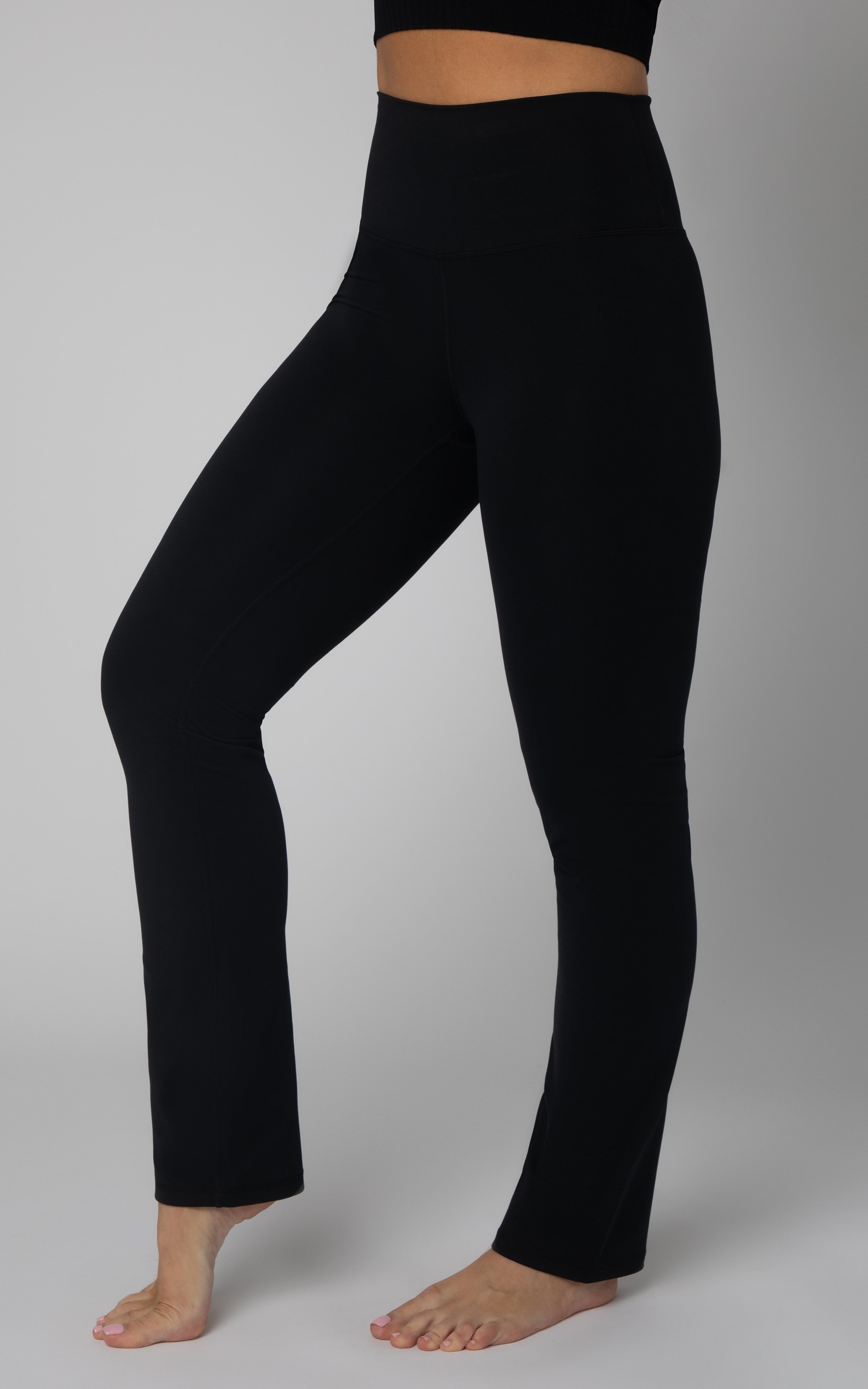 Interlock Everyday Straight Leg Pant