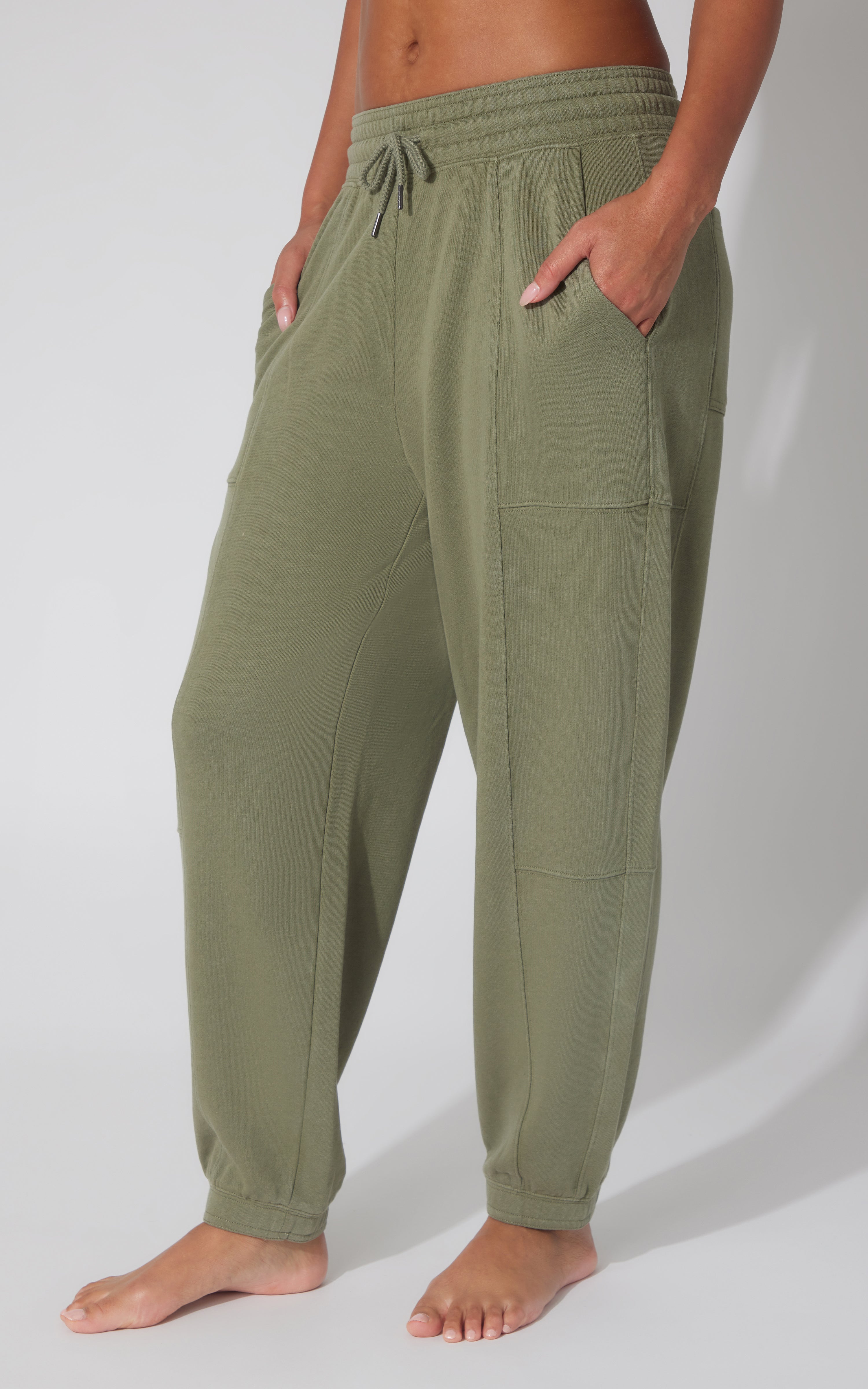 Washed Loop Terry Barrel Jogger