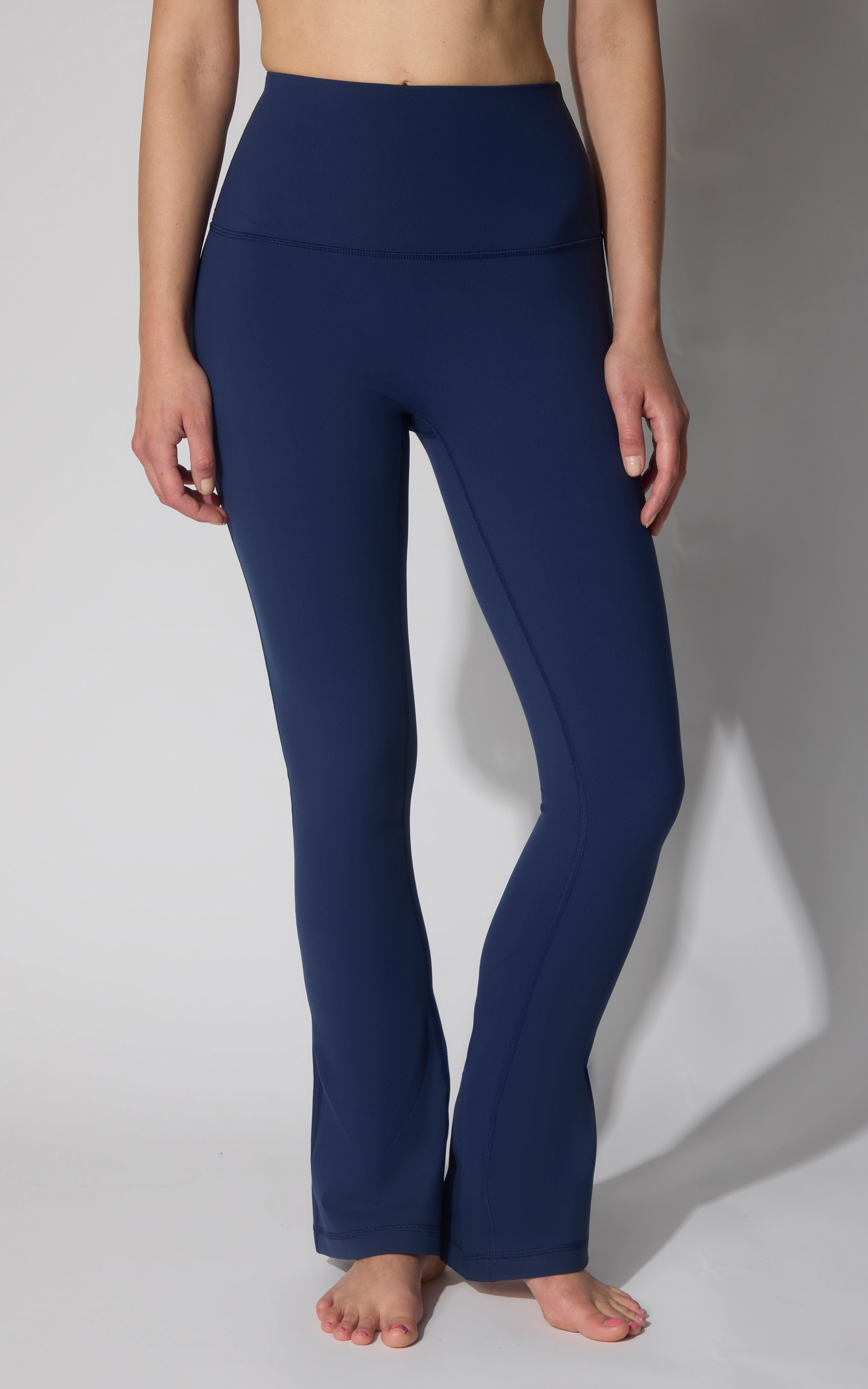 SKN RACHEL NO FRONT SEAM SUPER HI RISE 7/8 MICRO FLARED LEG PANT
