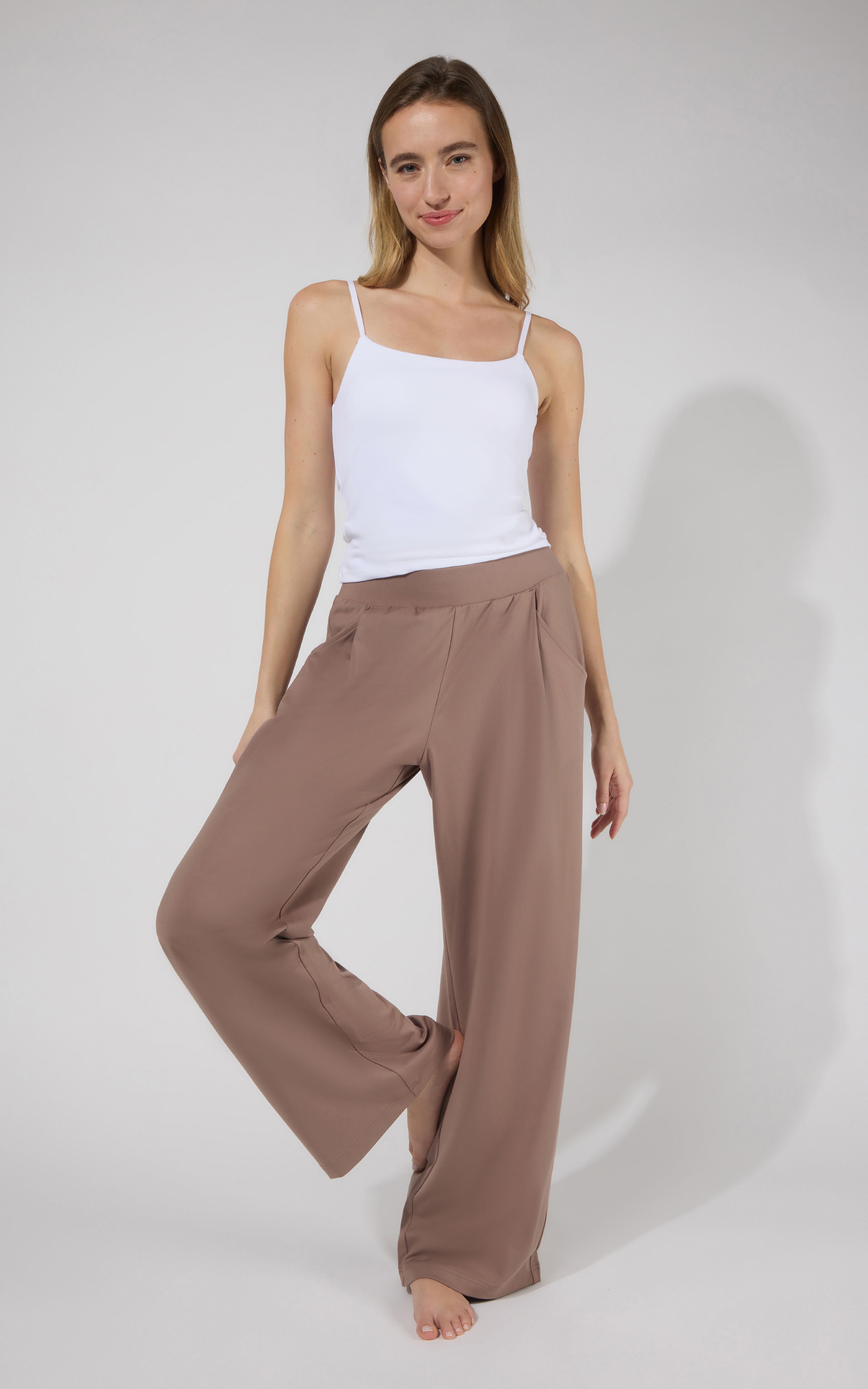 Lux Park Ave Wide Leg Pleated Pant W/ Side Pockets - 90 Degree by Reflex
