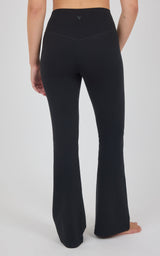 PY703851 Polarlux Flexvi V-Front Flare Pant – Black – view 03