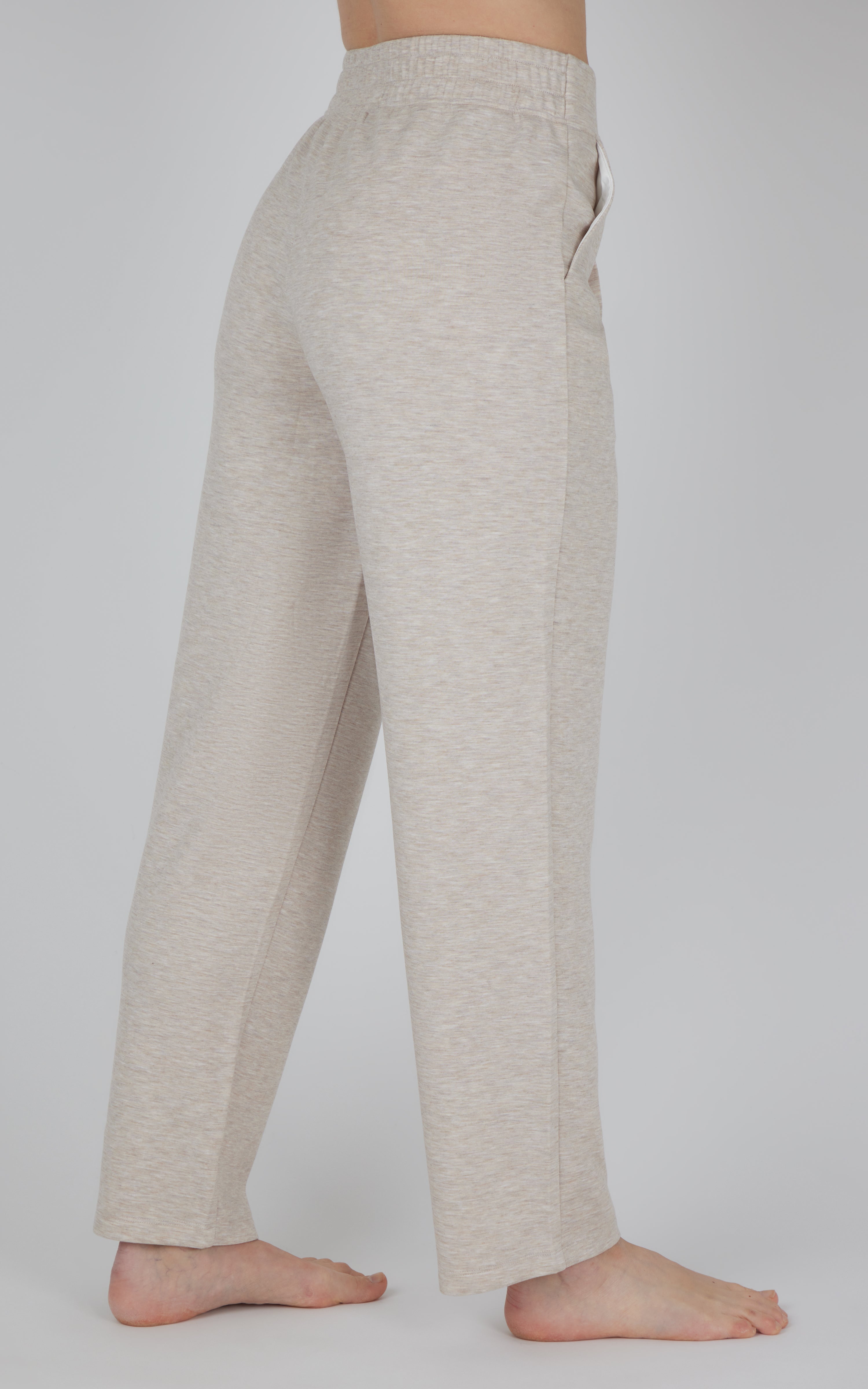 Women's softlite straight leg pants in heather nacreous cloud with elastic waistband and side pockets.