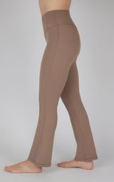 Ultra Lush Madison Elastic Free Crossover V-Back 7/8 Flared Pant