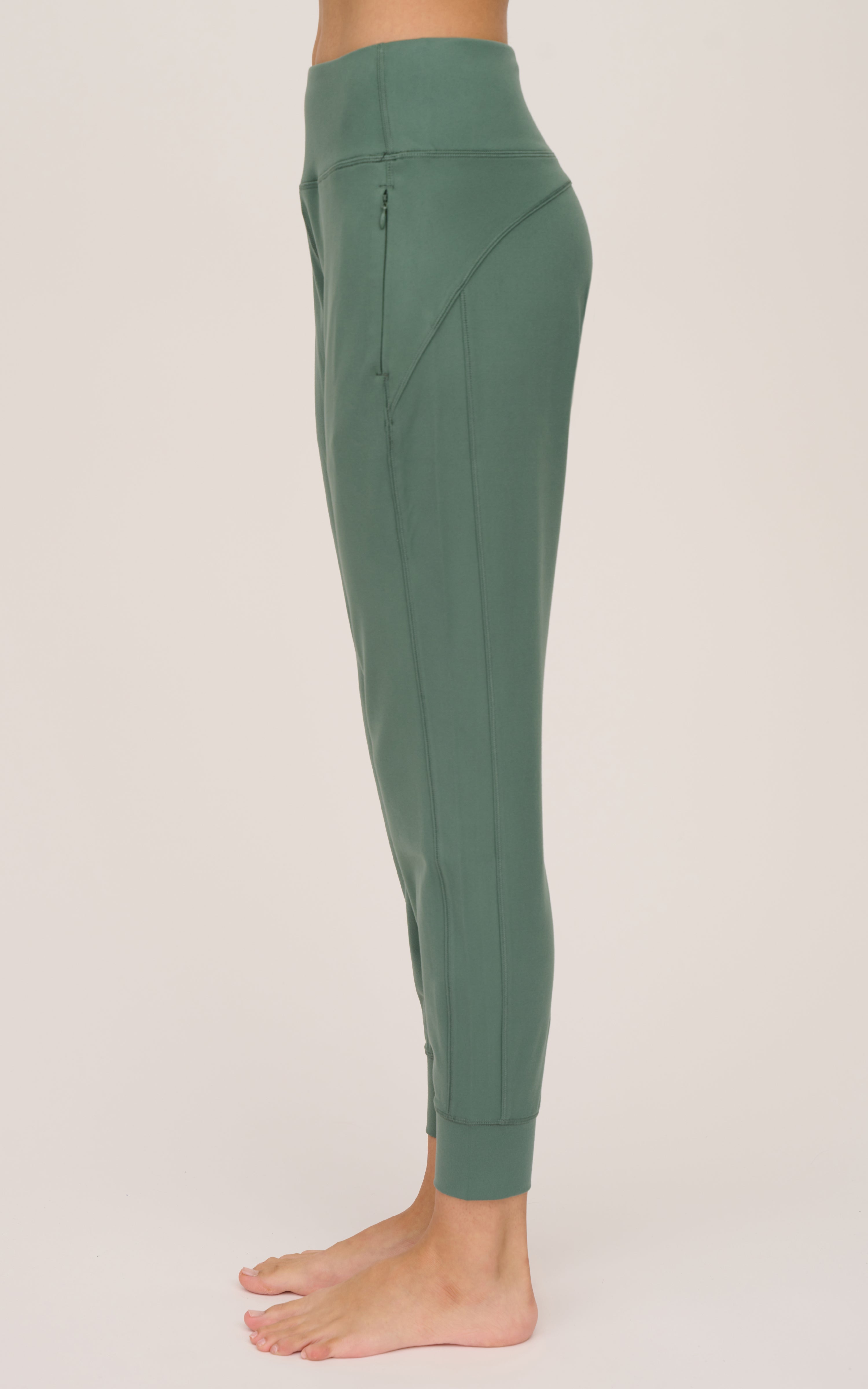 Interlock Zipper Pockets Greenwich Jogger - Our Linen Story - 90 Degree by Reflex