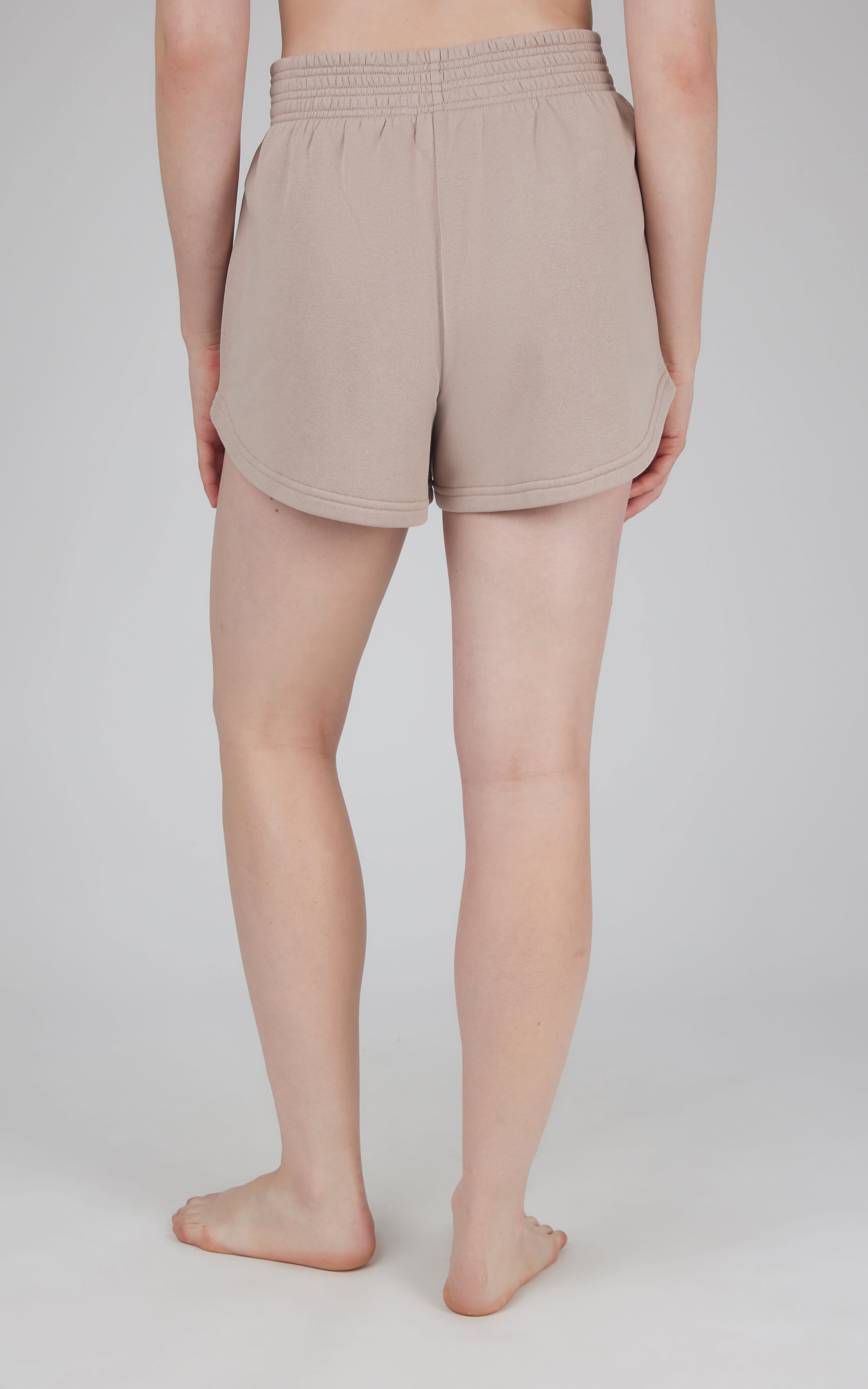 Oak brown washed fleece lounge shorts with elastic waistband and relaxed fit.