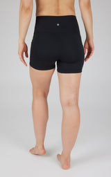 Lux Polygiene Tribeca High Waist 3 1/2" Short with Side Pockets - 90 Degree by Reflex