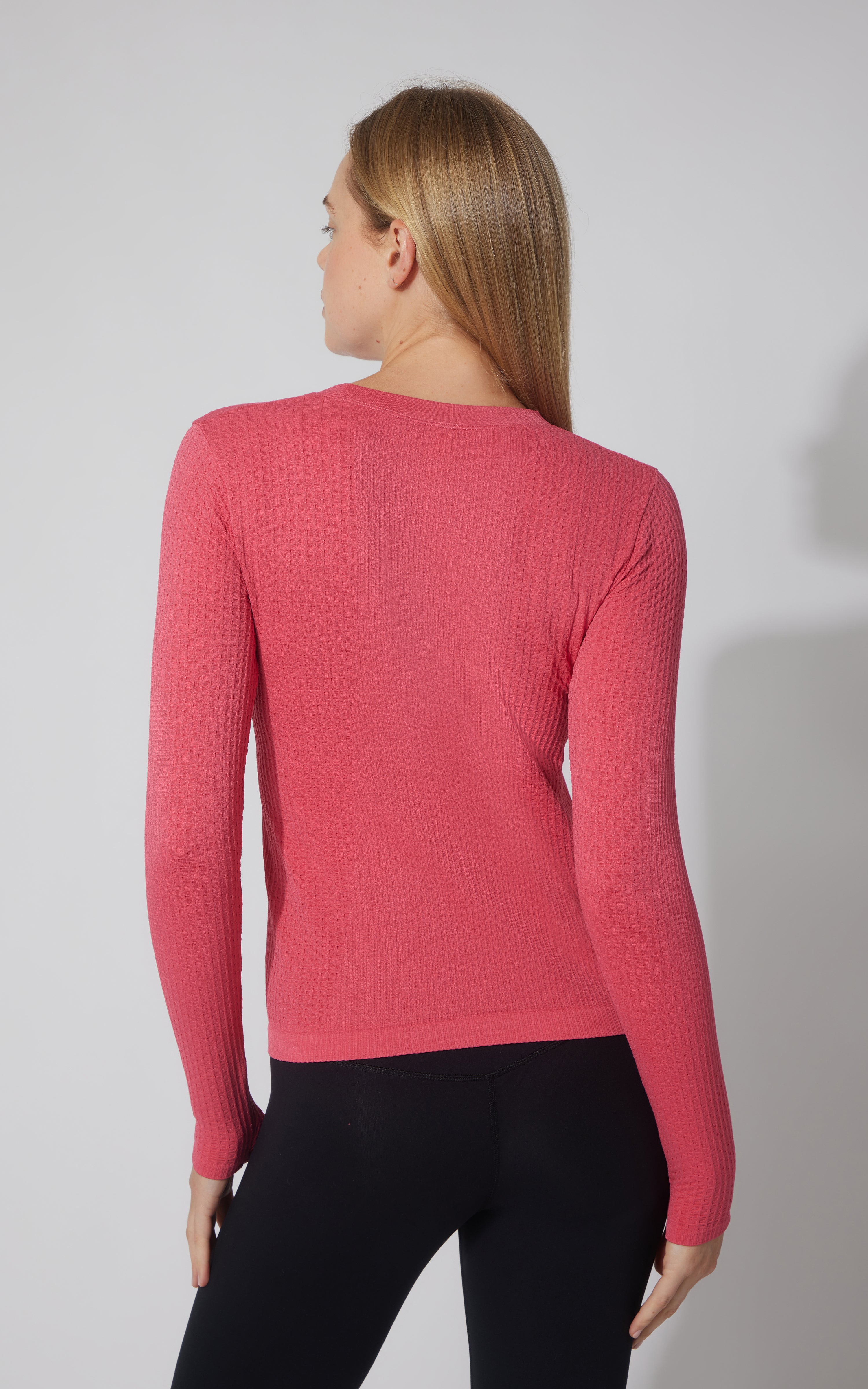 Seamless Textured Crew Neck Long Sleeve Top