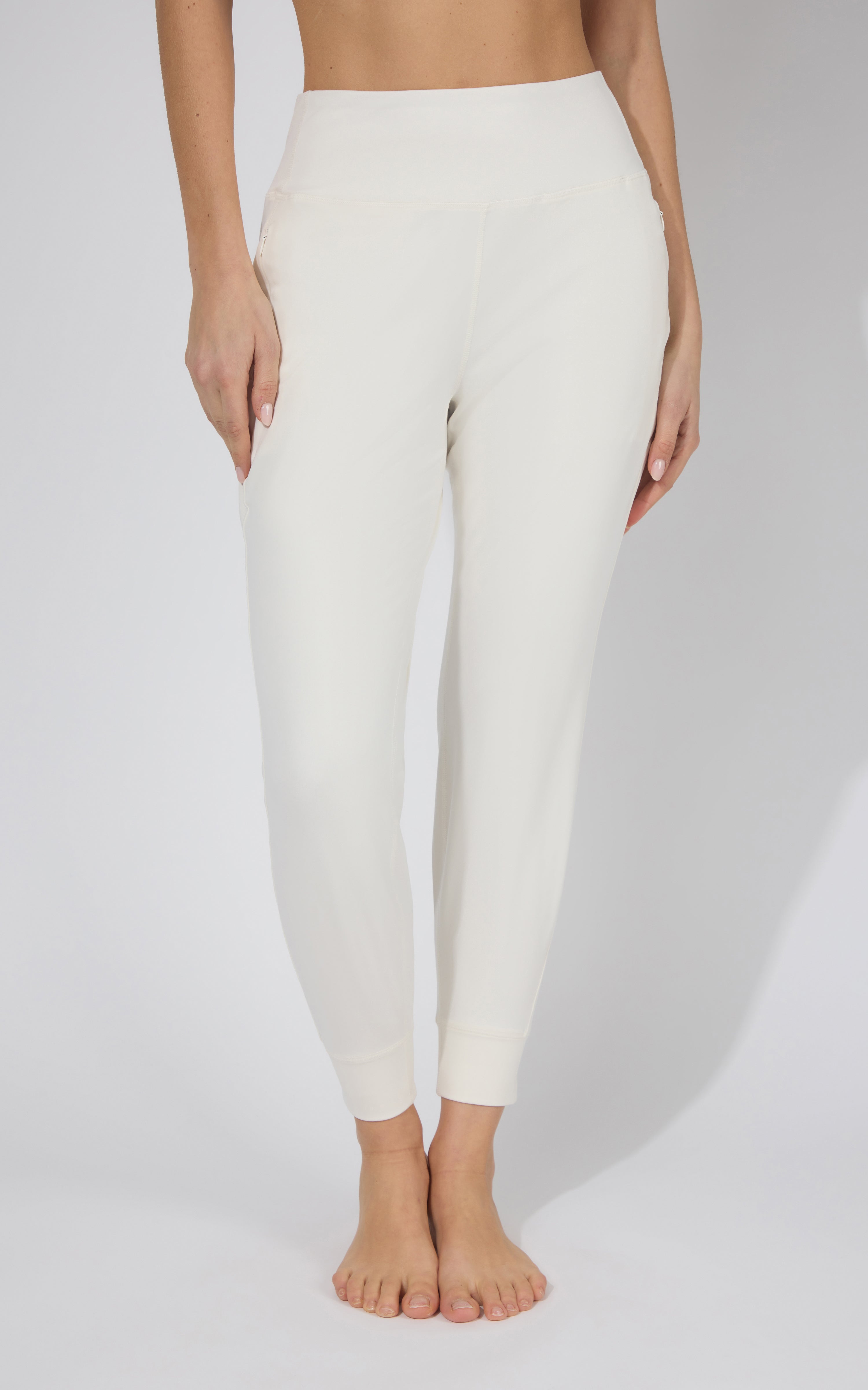 Interlock Zipper Pockets Greenwich Jogger - Our Linen Story - 90 Degree by Reflex