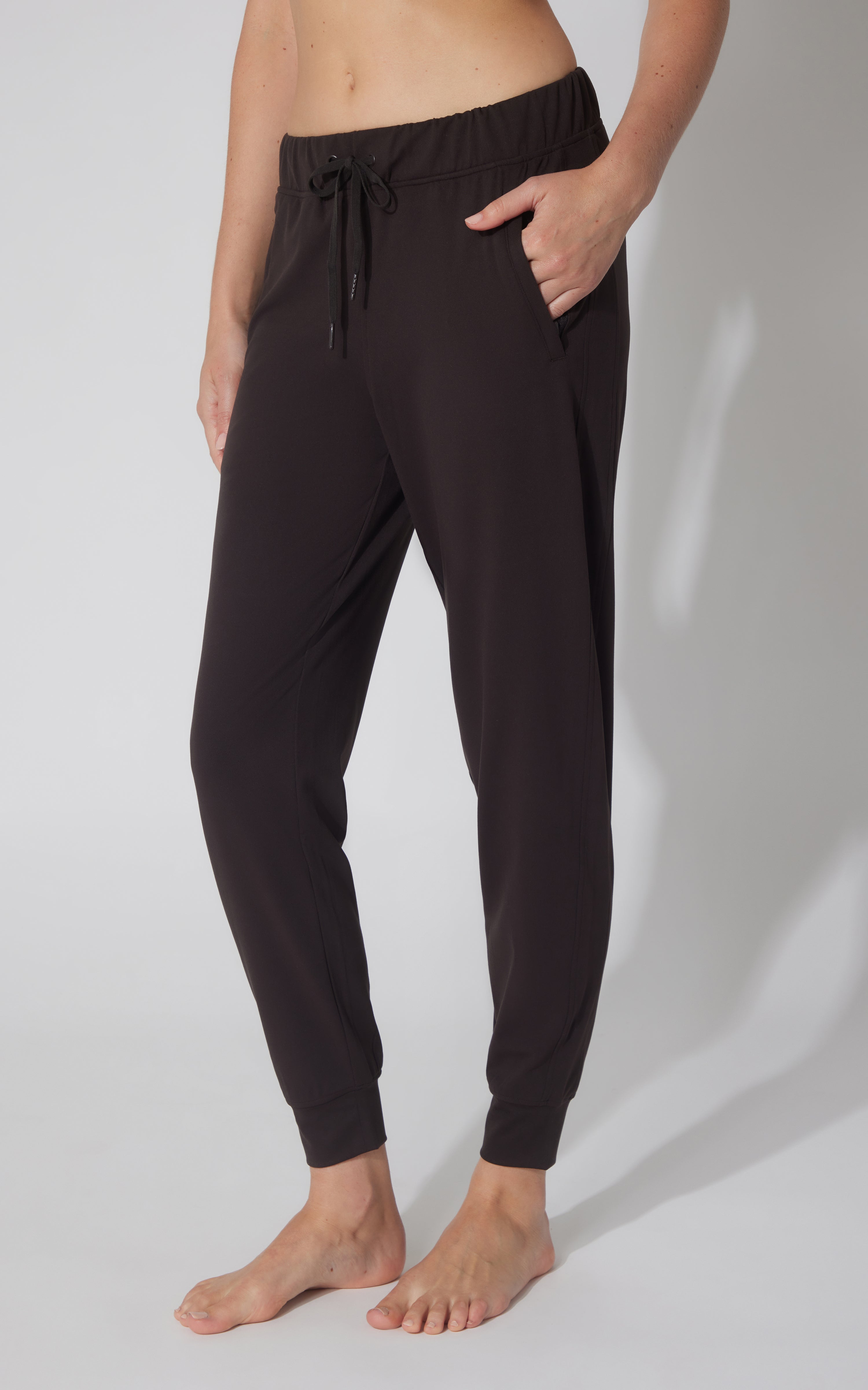 Lux Avenue Side Pocket Jogger - 90 Degree by Reflex